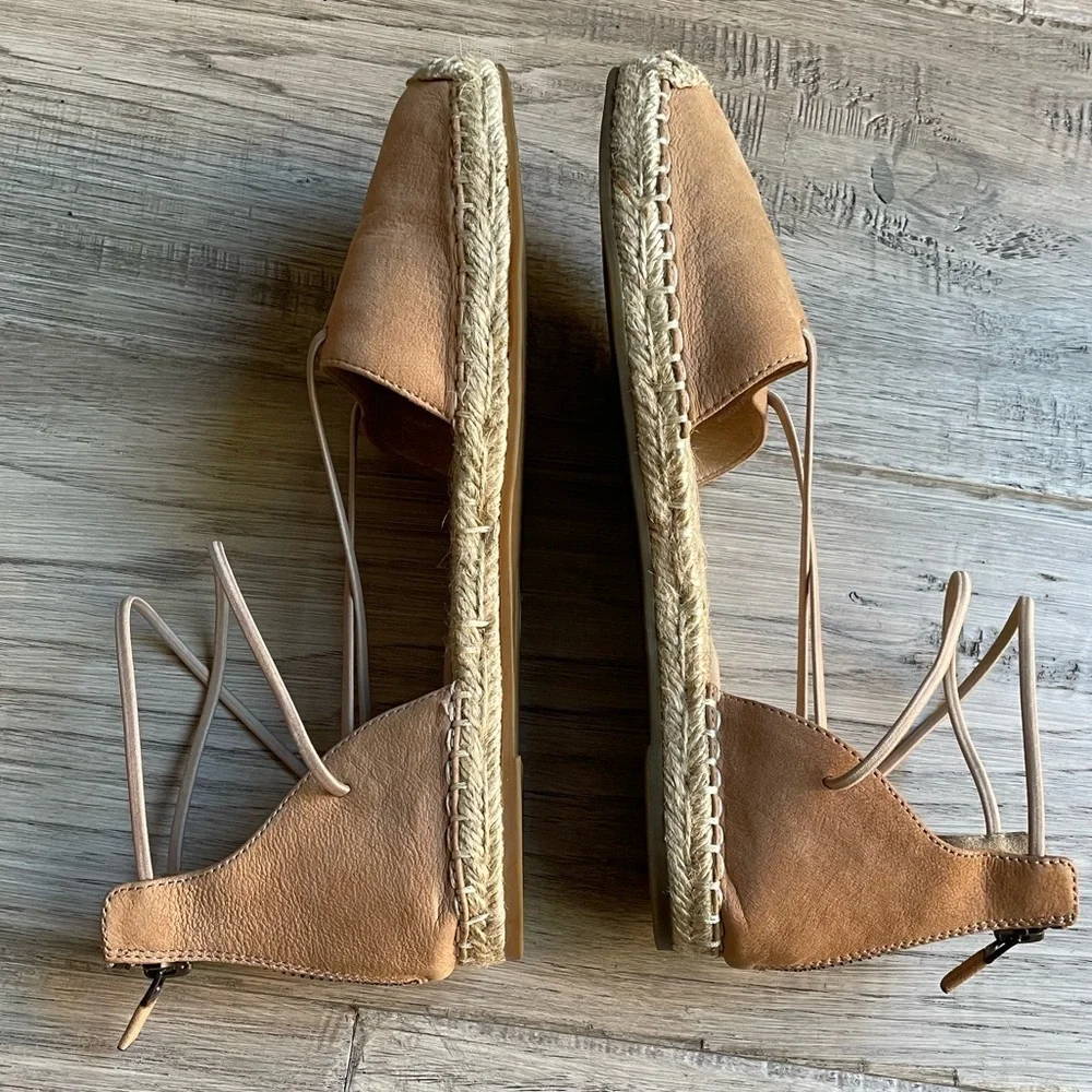 Eileen Fisher Tan Leather Espadrille Flat Elastic Straps Zip Heel Closure SZ 7